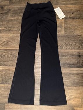 NWT Lululemon Size 4 Groove Nulu High Rise Black Flared Leggings Regular 32.5"